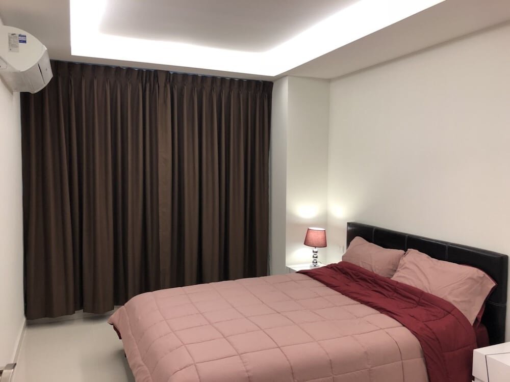 Паттайя: Club Royal Condominium D