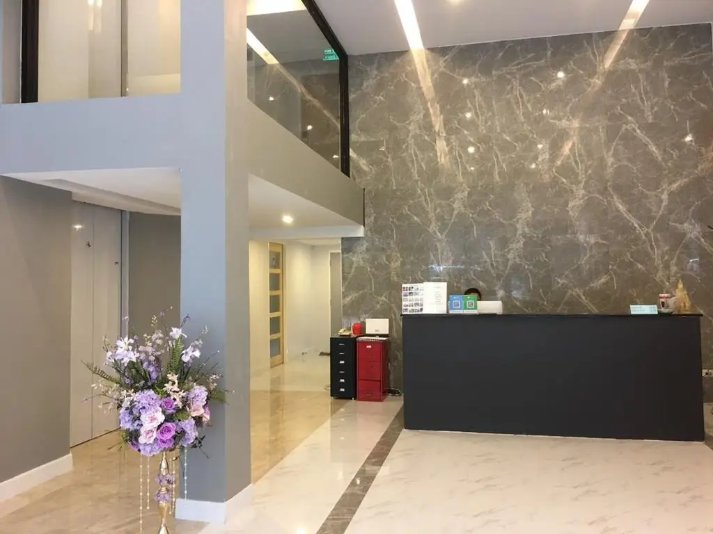 Бангкок: Metro Hotel