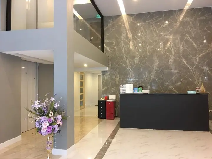 Бангкок: Metro Hotel