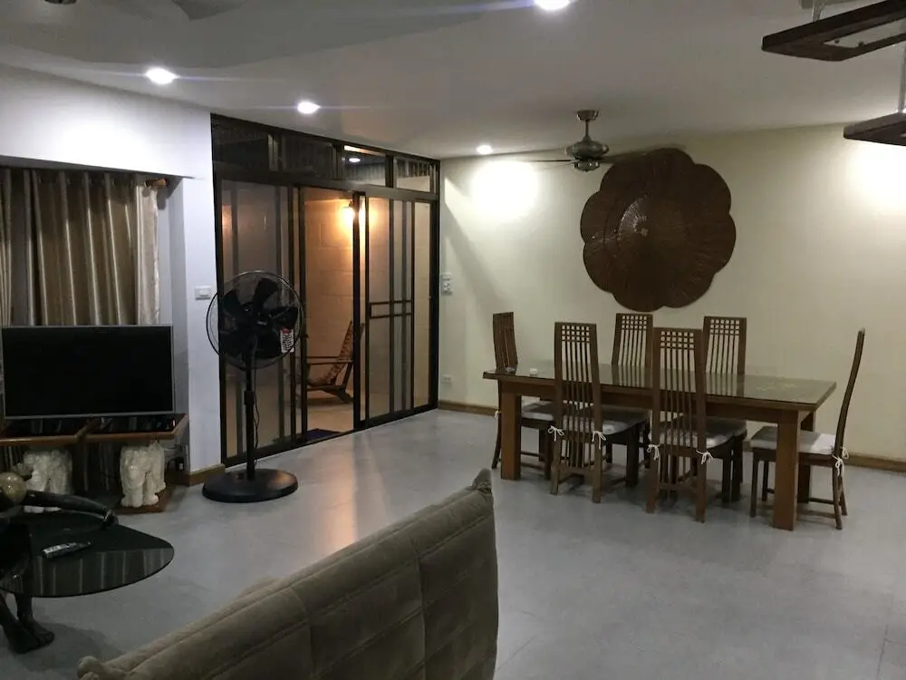 Паттайя: Tres Belle Maison Piscine Privée