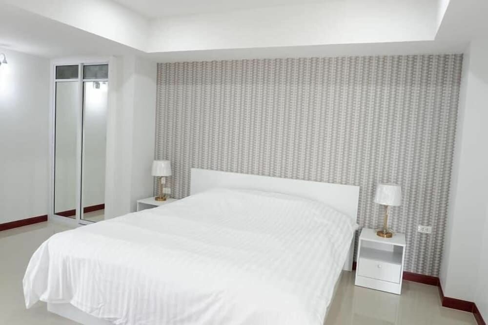 Чаккарат: Phimai Residence