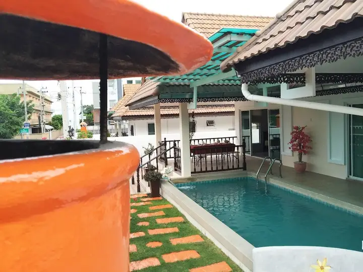Чаам: Fira Villa Huahin