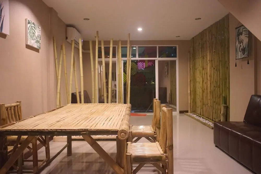 Чиангмай: 1314c Home at Sat. Night Market Near Airport and Old City / Free Pick up