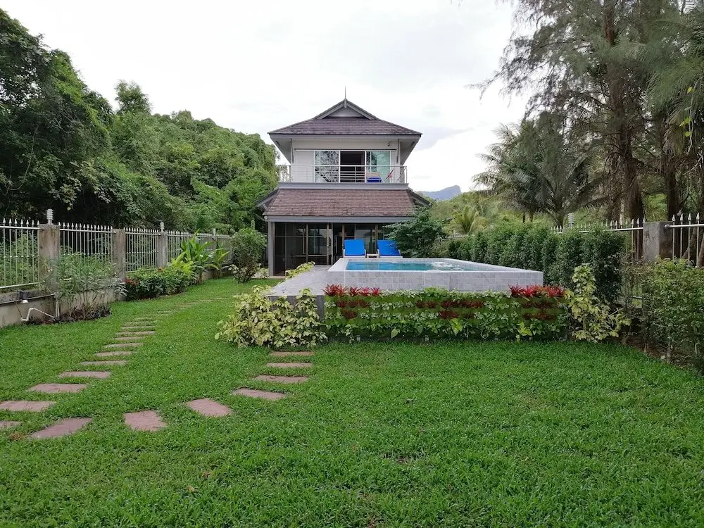 Краби: Baan Mook Taley Private Beachfront Villa