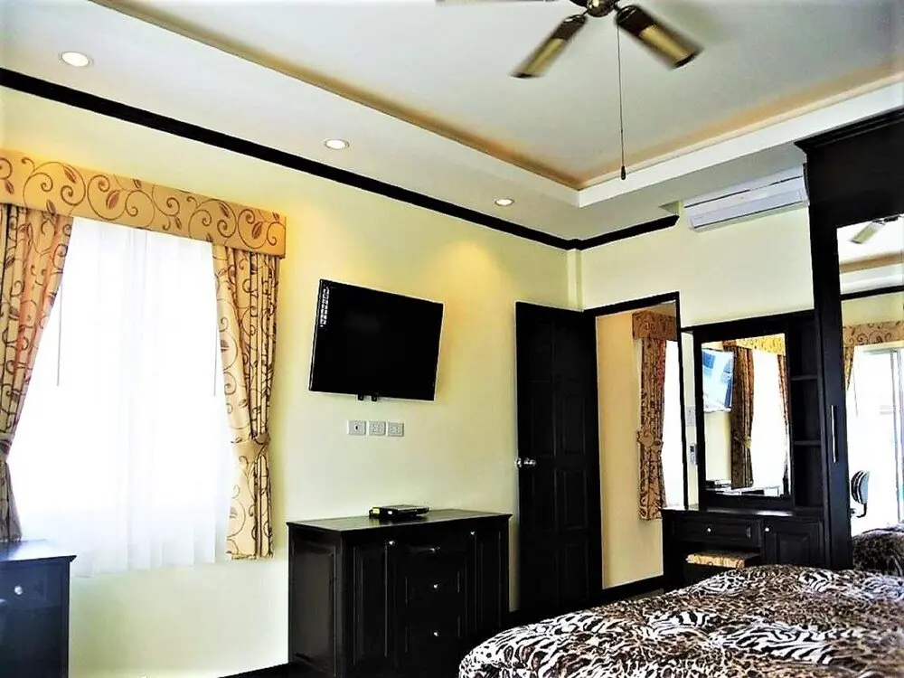 Паттайя: Baan Suan Lalana Sa 1 bedroom apartment with pool view Pattaya
