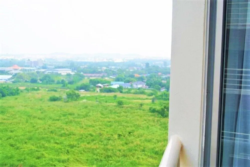 Паттайя: Jomtien beach condominium studio apartment 12th floor
