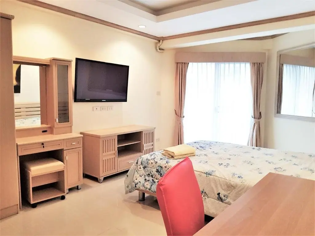 Паттайя: Room in Condo - Sea View Apartment Jomtien Beach Condominium 12th Floor