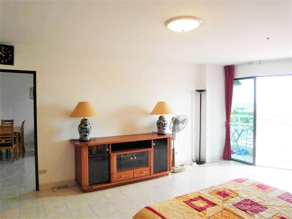 Паттайя: View Talay 2A Sea view condo on 16th floor Pattaya 1 bedroom