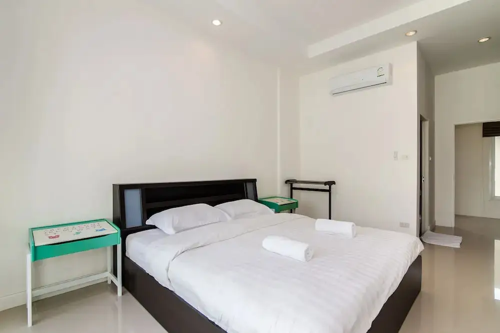 Хуахин: Private  4 Bedroom Pool Villa L28
