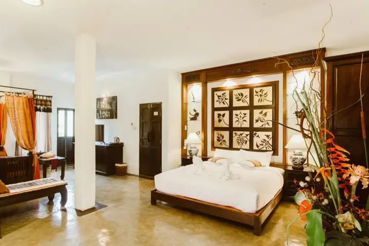 Сарапхи: Initial Dawn Riverside Villa
