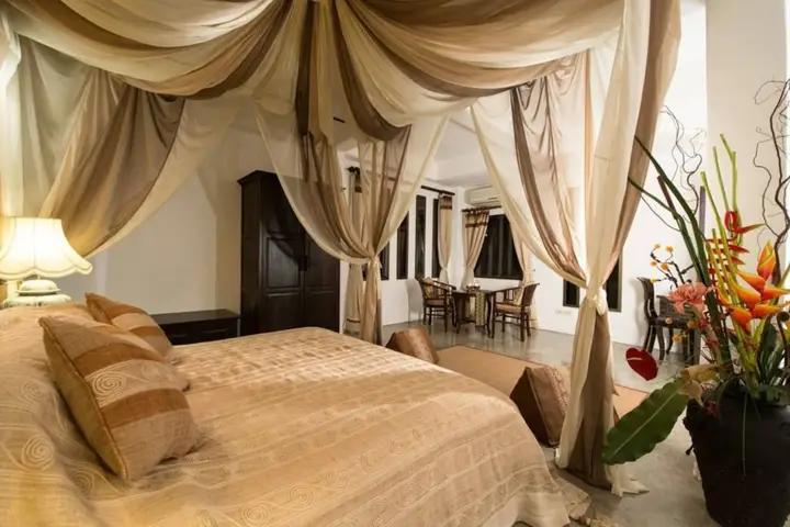 Сарапхи: Initial Dawn Riverside Villa