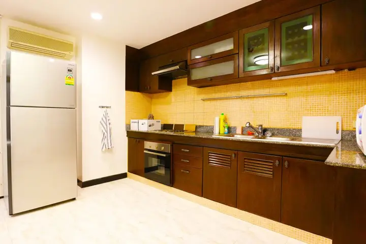 Бангкок: Serena Sathorn Suites