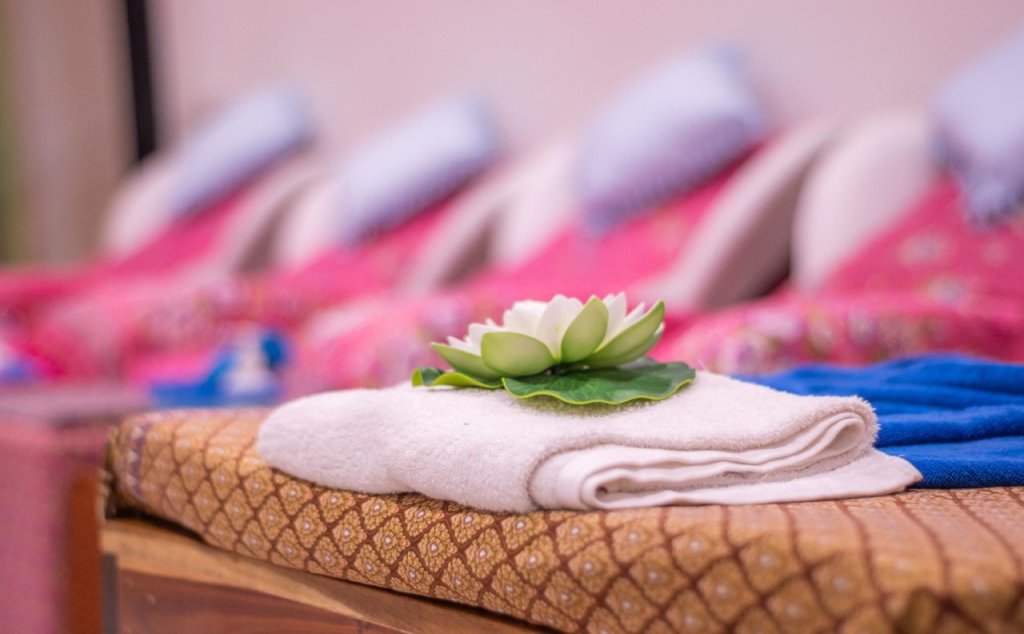 Кату: Enrico Hostel Patong