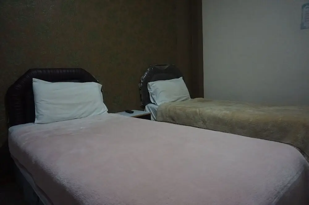 Wetsawat Place Hotel — фото 1