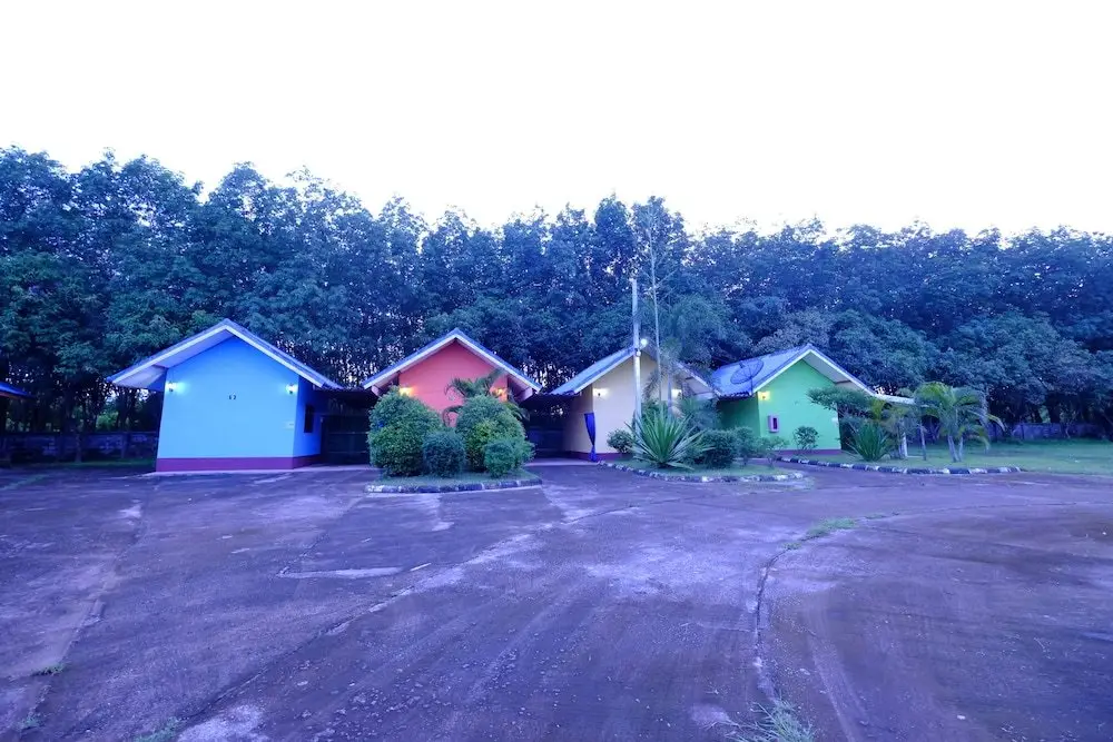 Хатъяй: Fuengfa Resort