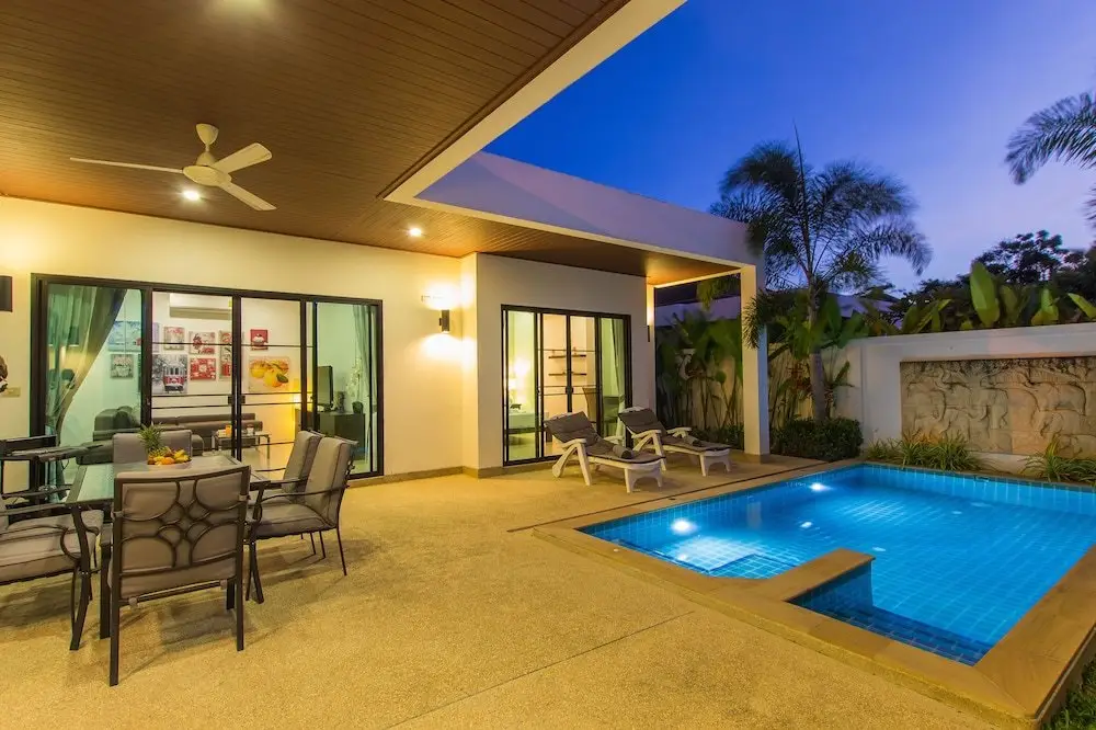 Муанг: West Facing 3BR Pool Villa by Intira