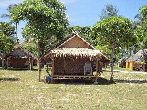 пляж Санрайз: Varin Village