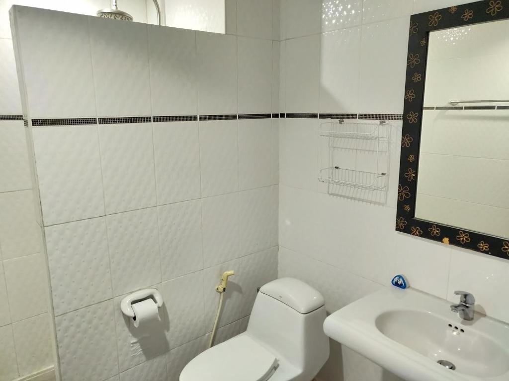 Паттайя: Amstellux Apartments