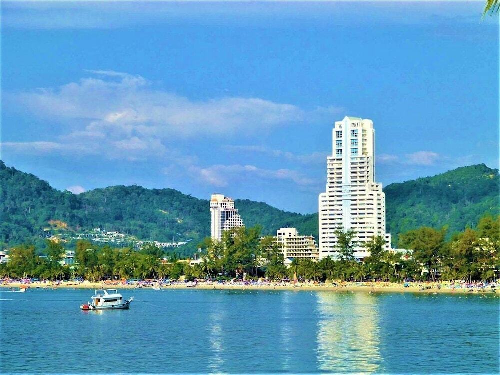 Кату: Patong Tower 1.1 Patong Beach by PHR