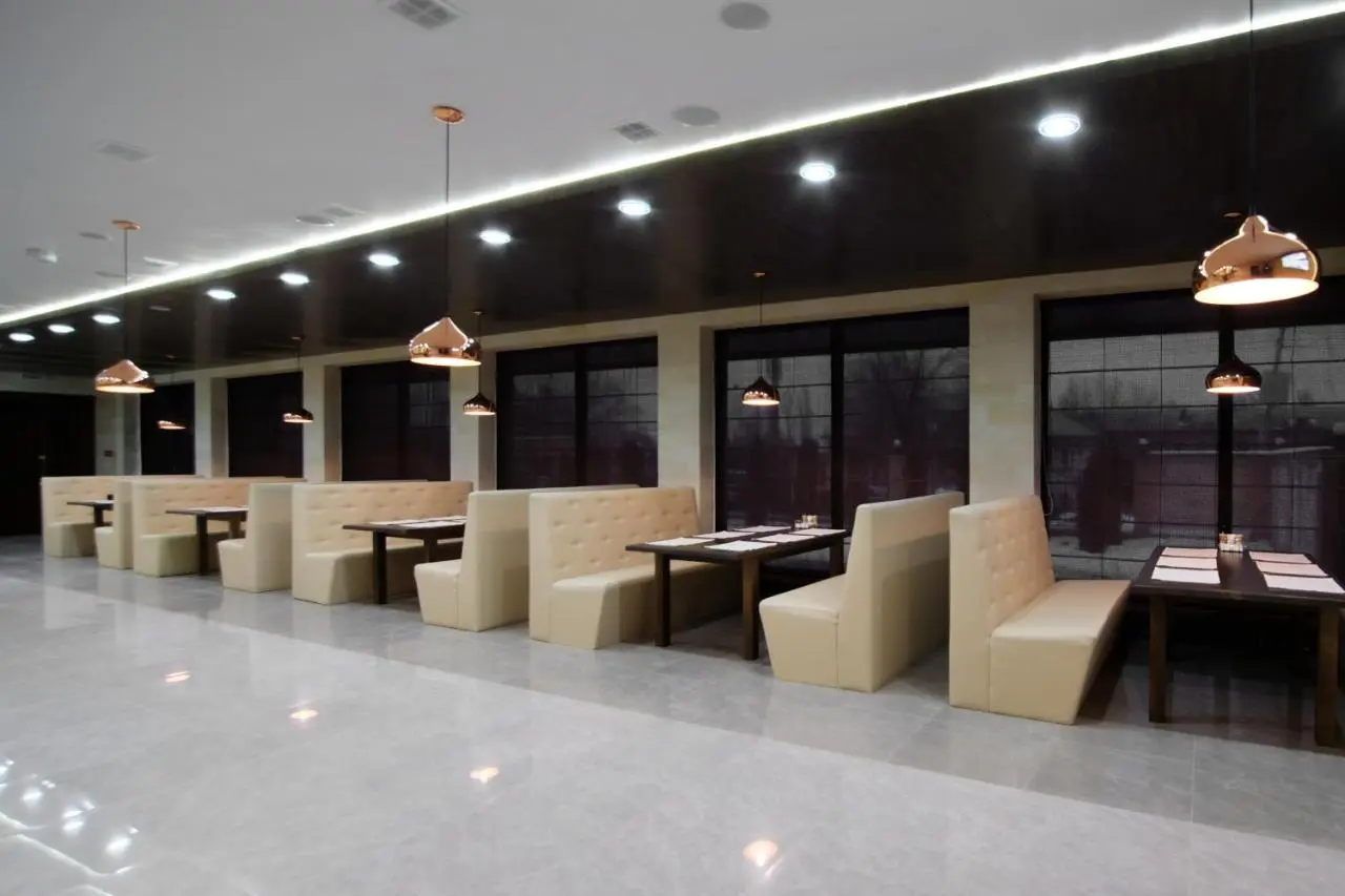 Саратов: Menua Hotel