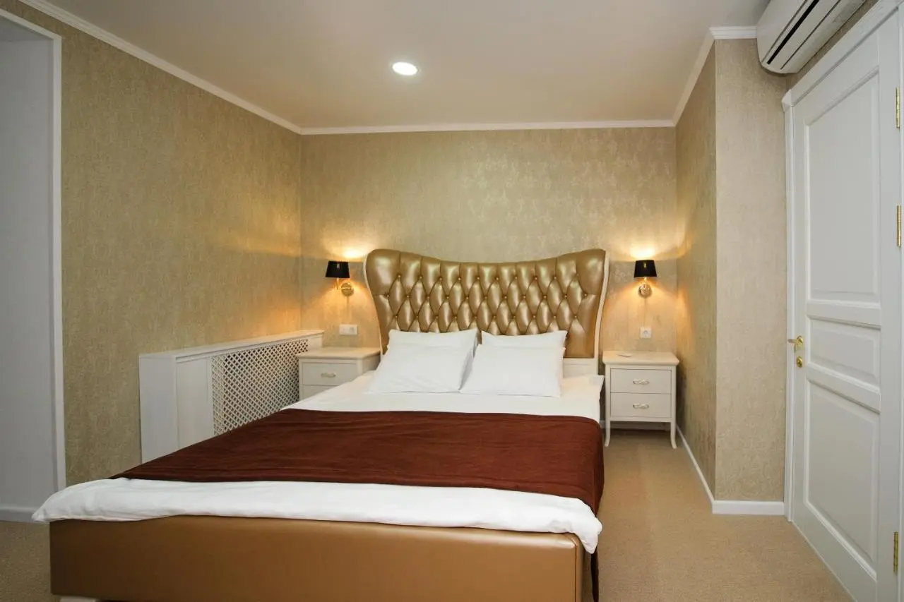 Саратов: Menua Hotel
