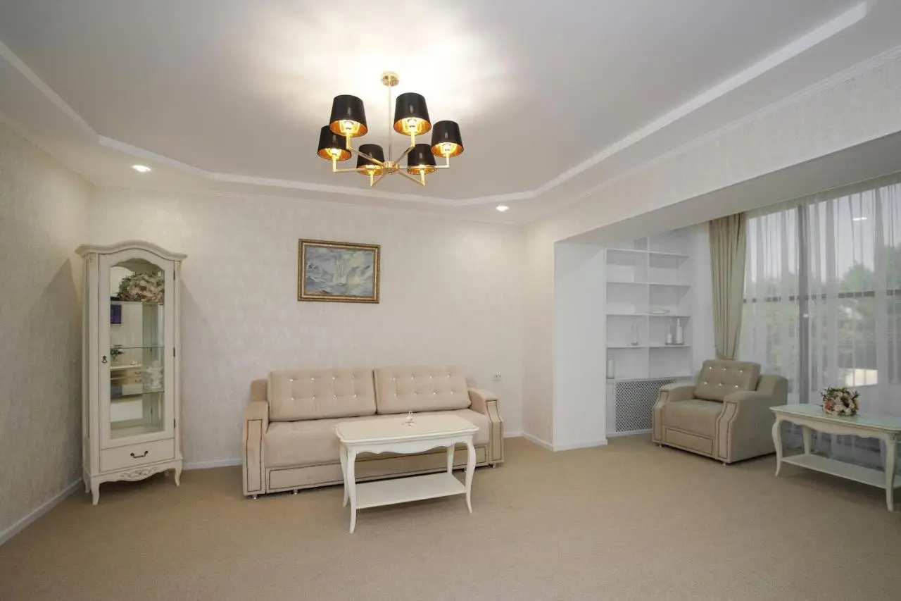 Саратов: Menua Hotel
