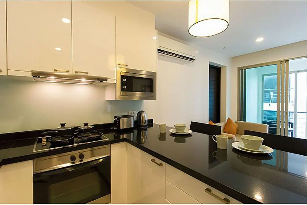 Кату: N211 Regent Apartments