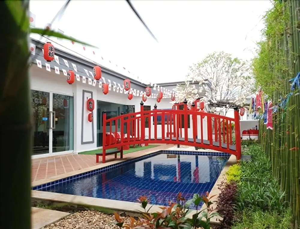 Бангламунг: Baan Tokyo