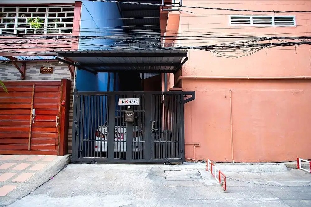 Бангкок: Ink 18/2 Hostel (Sukhumvit  22)