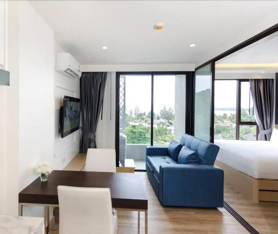 Тхаланг: Stylish One Bedroom Apartment at Surin by Aristo