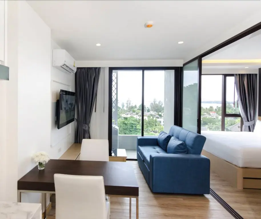 Тхаланг: Stylish One Bedroom Apartment at Surin by Aristo
