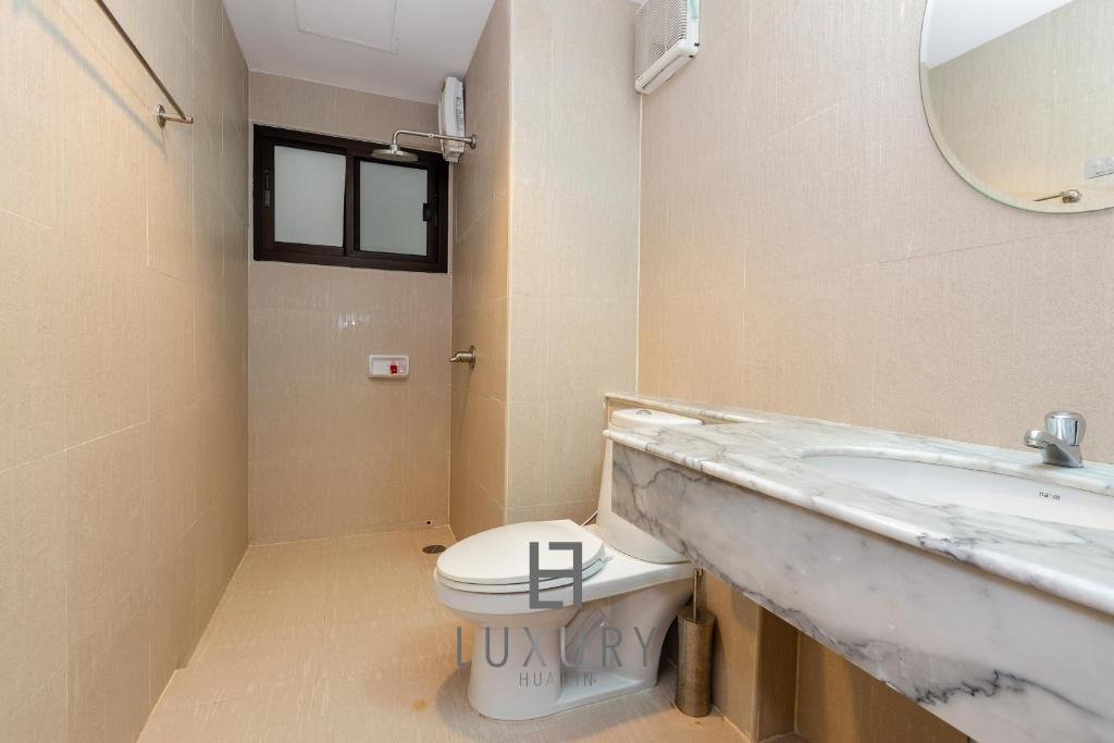 Пранбури : Amazing 5 Bedroom Condo on the Beach SP