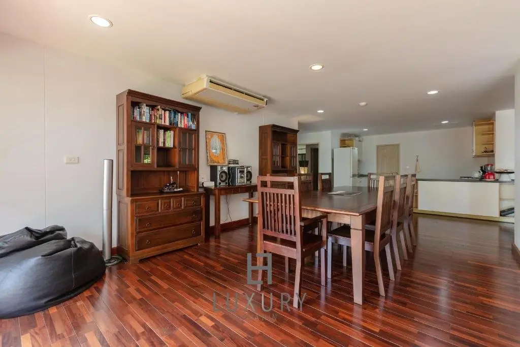 Пранбури : Amazing 5 Bedroom Condo on the Beach SP