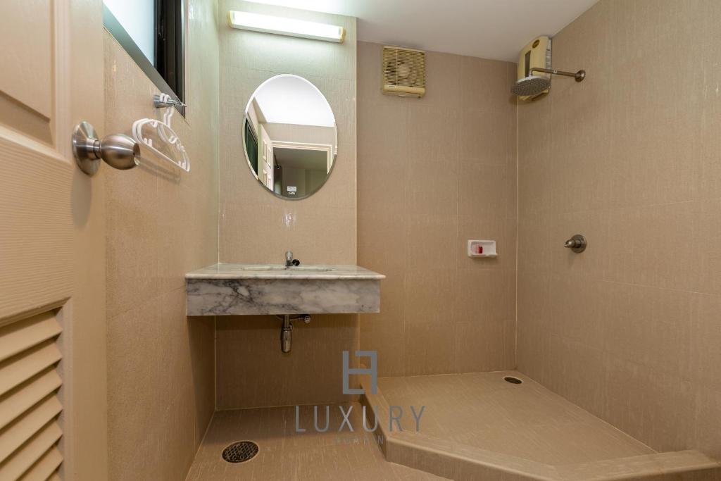 Пранбури : Amazing 5 Bedroom Condo on the Beach SP