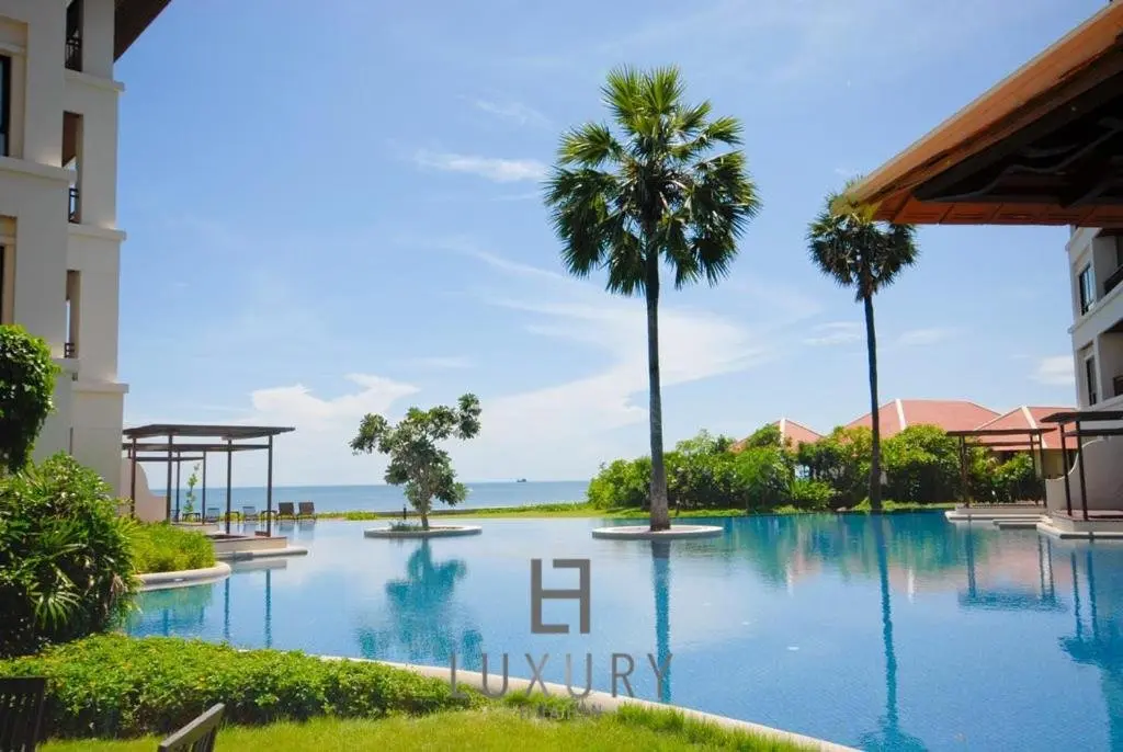 Пранбури : Amazing 5 Bedroom Condo on the Beach SP