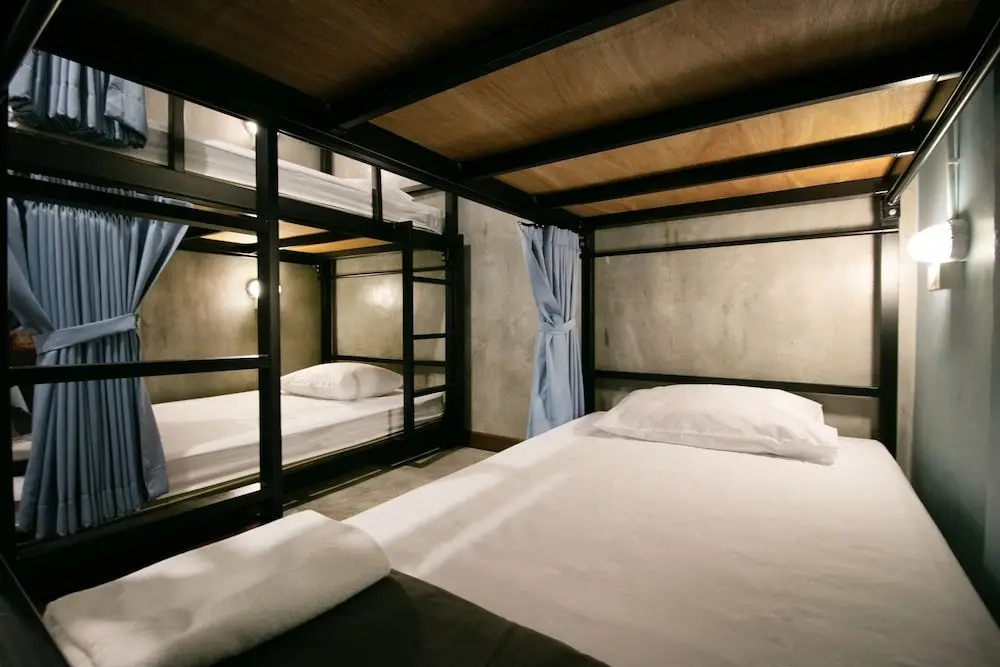 Бангкок: Sleep Soundly Hostel - Adults Only