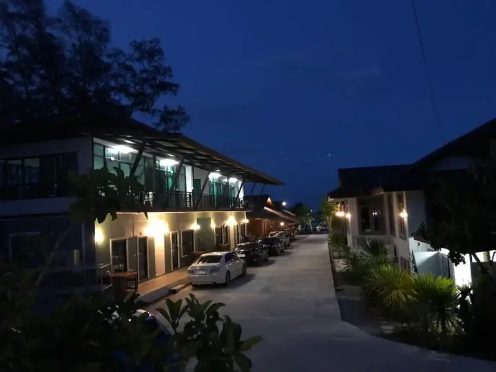 Чайя: Veerada Boutique Home