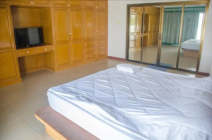 Паттайя: Baan Square
