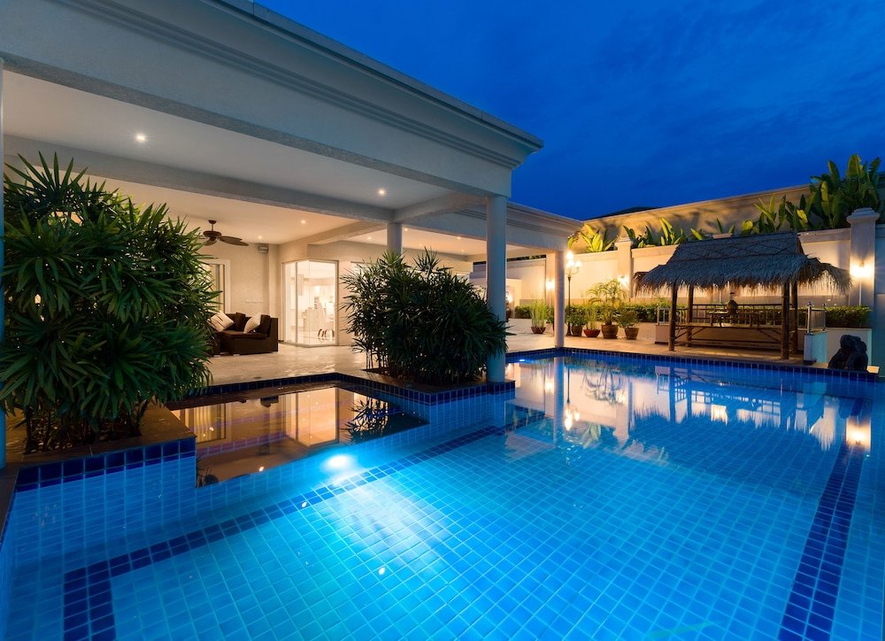 Stunning Luxury Golf and Pool Villas — фото 1