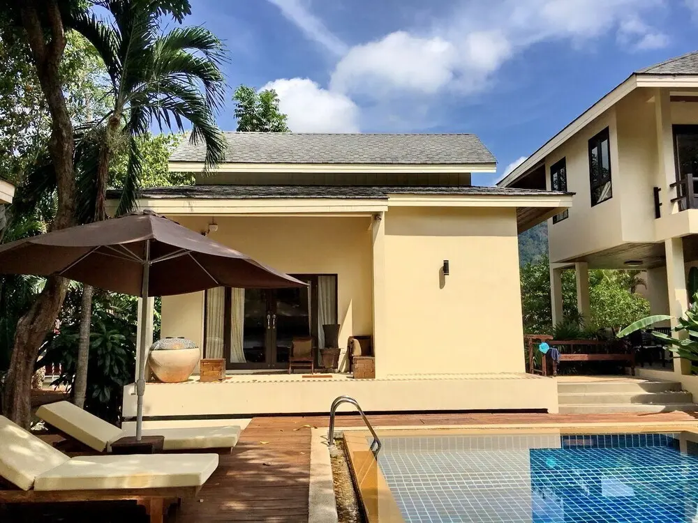 Тхаланг: Hongchaofa Villa with Pool