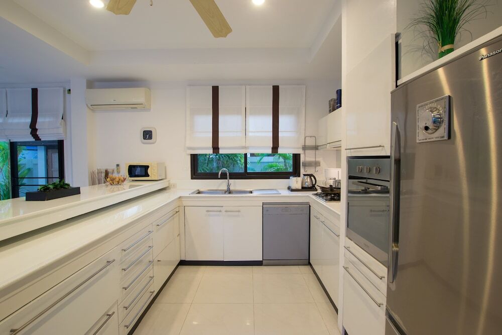 Муанг: Boutique 3BR Pool Villa White Cove Rawai