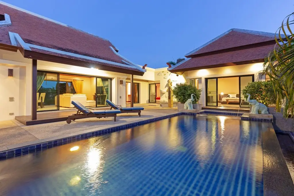 Boutique 3BR Pool Villa Bianca NaiHarn — фото 1
