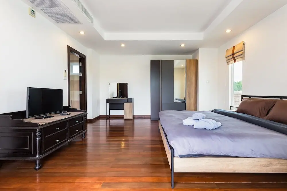 Муанг: Villa Dominic