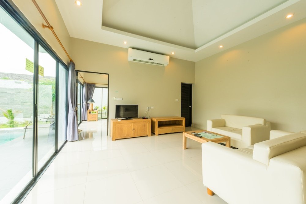 Тхаланг: Lespalm Layantara Pool Villa Resort