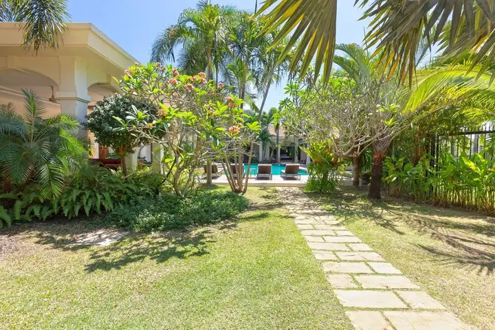 Муанг: Villa Jorg