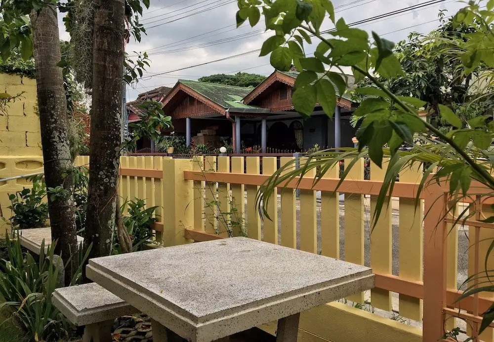 Чиангмай: Jao Yellow House