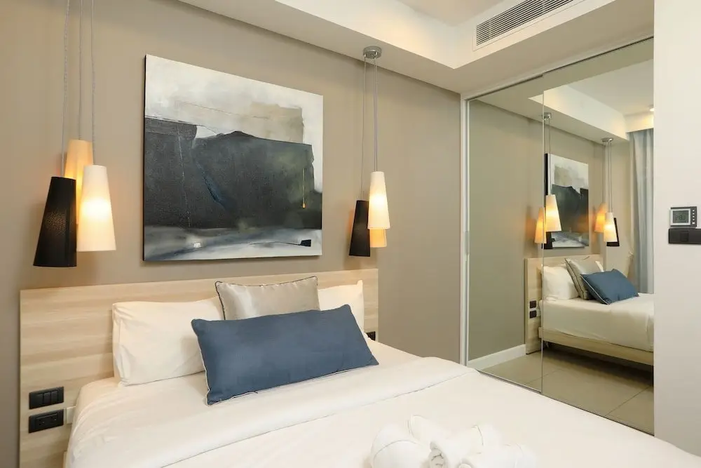 Тхаланг: Ocean Stone Phuket by Holy Cow 14