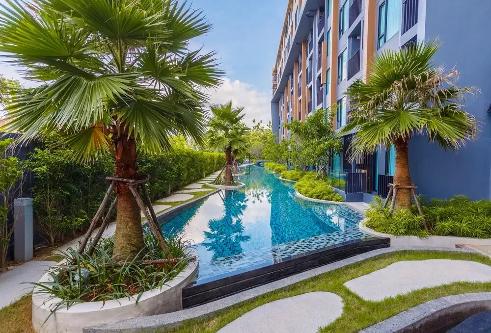 Тхаланг: The Aristo Resort 32 by Holy Cow
