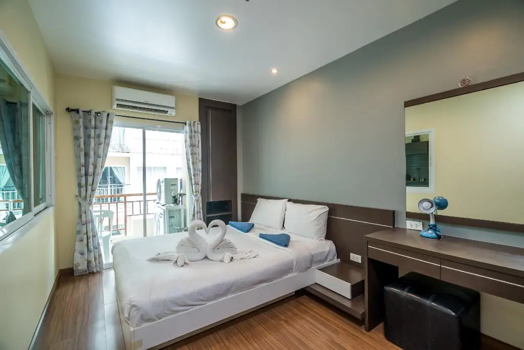 Кату: PV60-1BR in the best Patong location, pool & gym!