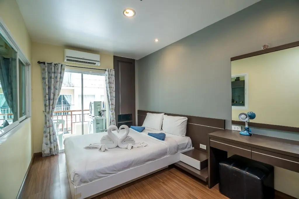 Кату: PV60-1BR in the best Patong location, pool & gym!
